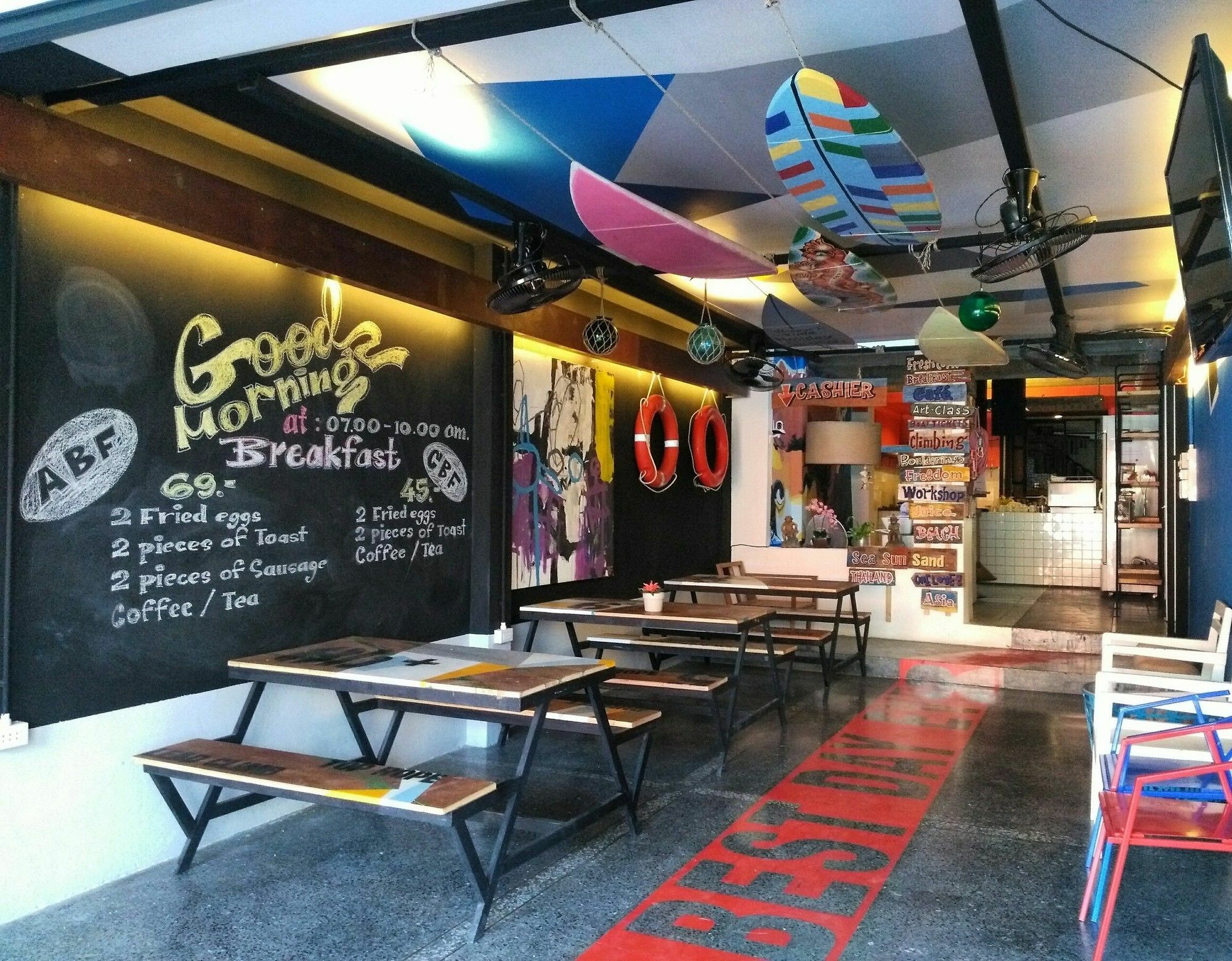 Art-C House Hotel Phuket Bagian luar foto