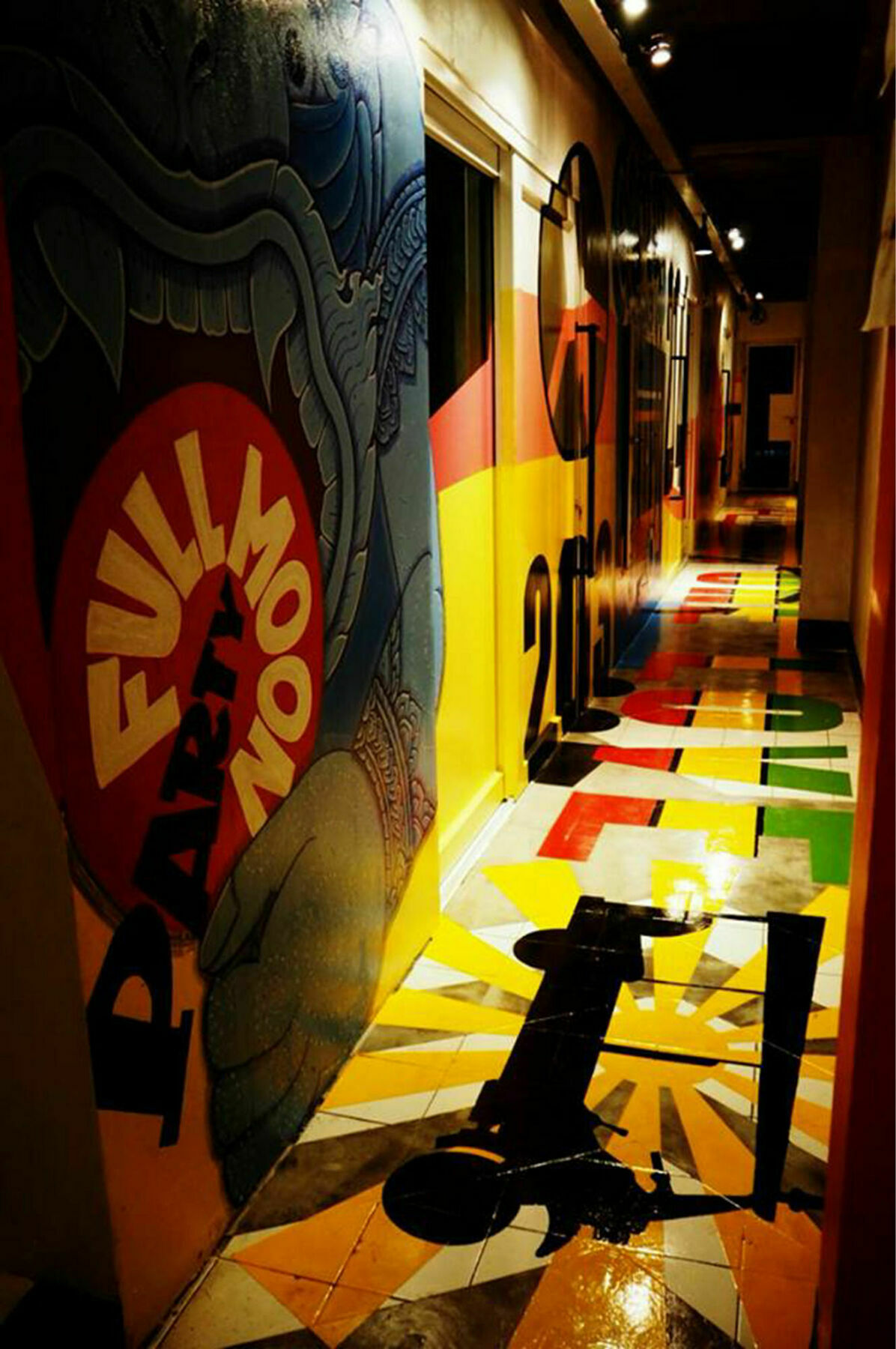 Art-C House Hotel Phuket Bagian luar foto