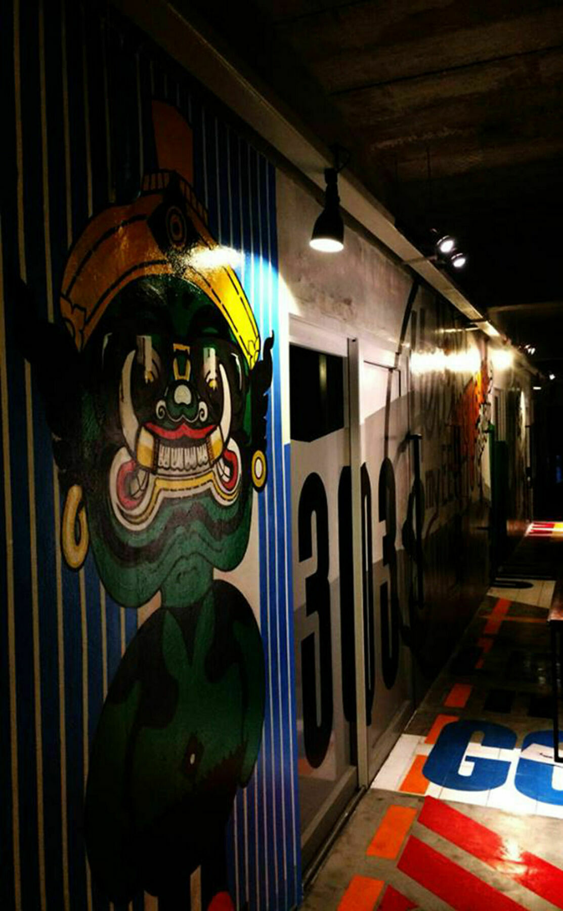Art-C House Hotel Phuket Bagian luar foto